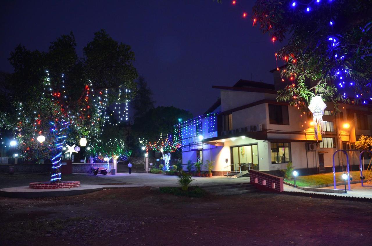 Diwali Baug Hotel โลนาวาลา ภายนอก รูปภาพ